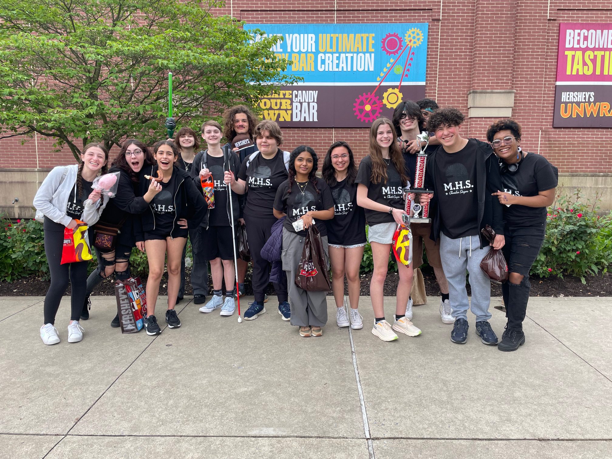 MHS Chamber singers pose at Hershey Park 